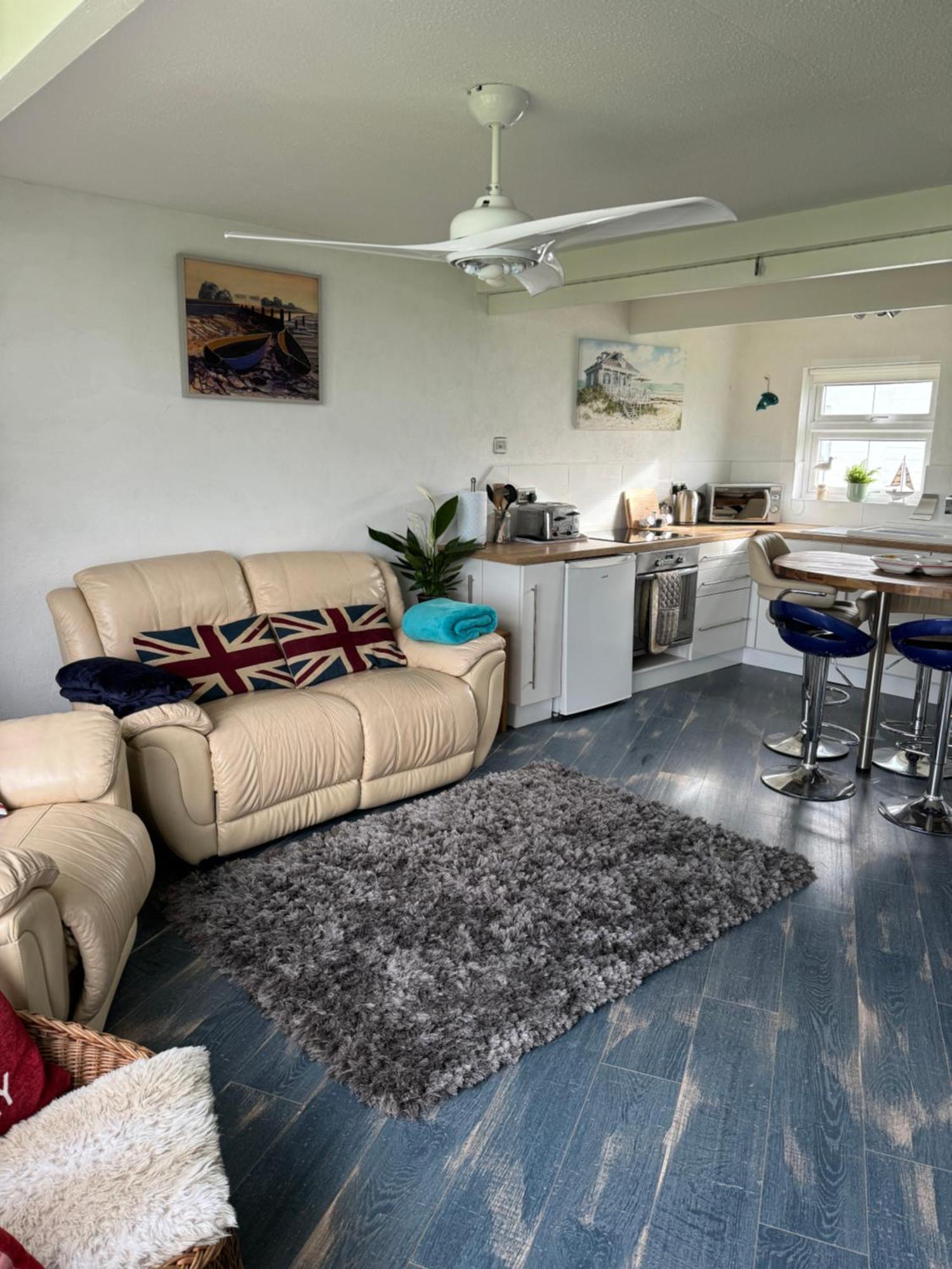 Cosy Beach Chalet Scratby Εξωτερικό φωτογραφία